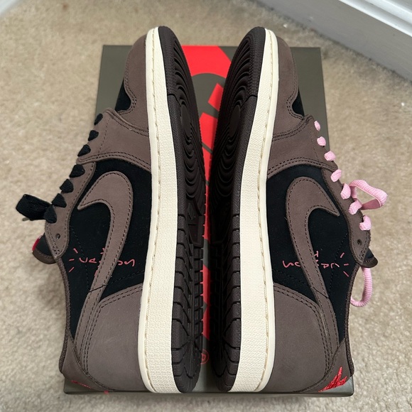 Nike Air Jordan 1 Low Travis Scott Mocha - Picture 4 of 4